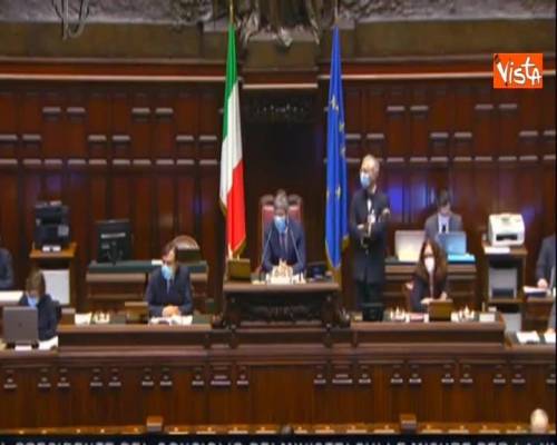 Bagarre alla Camera, Ricciardi (M5s) accusa Lombardia, Lega si scaglia contro il deputato: “Buffone"