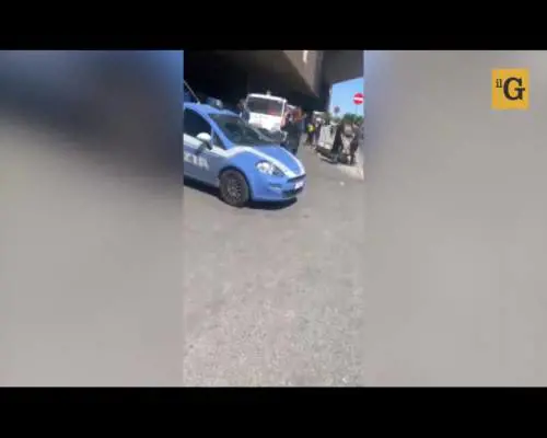 Lo sgombero della tendopoli dei migranti alla stazione Tiburtina