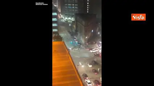 George Floyd, ucciso un diciannovenne durante le proteste a Detroit, colpi di pistola e poi la fuga 