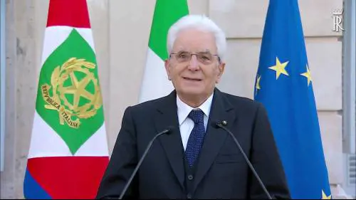 Mattarella: "Inaccettabile disperdere la fiducia e la speranza della gente"