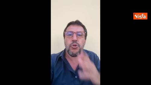 Salvini: "Delinquenti pure a libro paga della camorra"