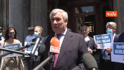Tajani: "Cav senatore a vita? Avrebbe quanto gli è stato tolto"