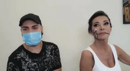 Luca Luce, make up artist che dipinge il trucco in 3D