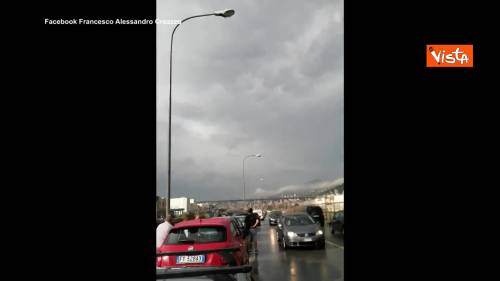 L'arcobaleno splende sopra il nuovo Ponte di Genova