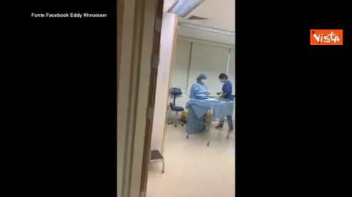 Esplosione Beirut, l'onda d'urto colpisce la sala parto mentre una donna è in travaglio