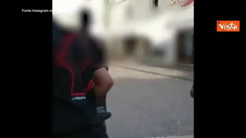 Non mostra i documenti, ragazzo fermato con una presa al collo a Vicenza