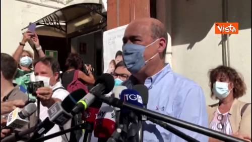 Zingaretti: “Raggi è stata il principale problema di Roma negli ultimi anni, ora voltare pagina”