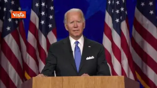 Biden: portiamo l'America fuori dall'oscurità