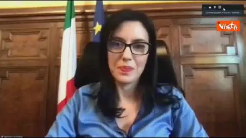 Scuola, Azzolina ribadisce: "Il 14 settembre si riparte"