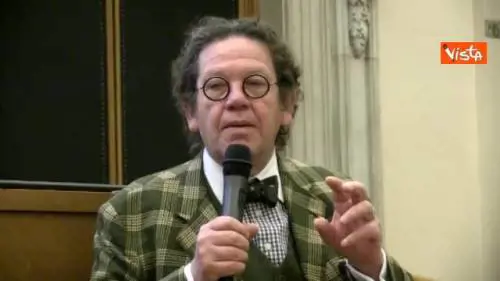 Morto Philippe Daverio: "E' più facile trovare accordo sulla bruttezza che sulla bellezza"