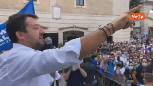 Salvini ai contestatori a Matera: “Avete già perso”