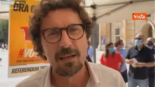 Referendum, Toninelli: “È giunto il momento di tagliare le poltrone”
