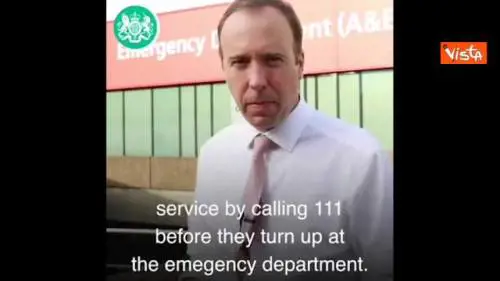 Aumento casi in Uk, il ministro della salute: "Ulteriori investimenti per affrontare l'inverno"