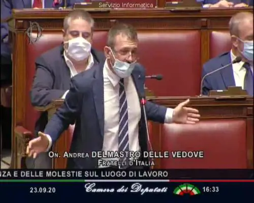 Delmastro in Aula: "Per la sinistra il termine 'partigiano' è sconveniente"