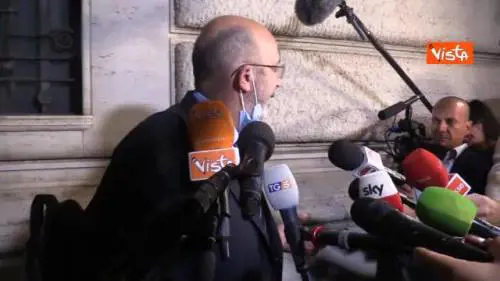 Crimi (M5S): “Ho proposto comitato per individuare temi su cui discutere con la base”