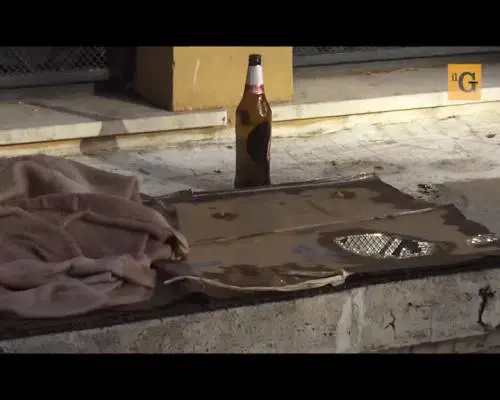 Allarme rapine nel quartiere ghetto: "Io, aggredito per una catenina"