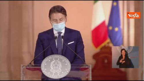 Conte: "Attività scolastiche continueranno in presenza"