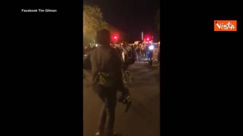 Black lives matter, manifestanti in strada a pochi passi da Casa Bianca nella notte elettorale Usa