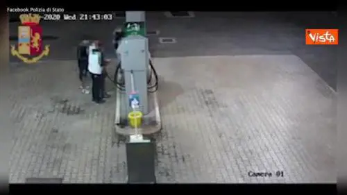 Rapine ai distributori a Caserta, la Polizia identifica i quattro componenti della banda