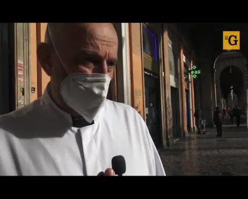 Paura e rischio contagio a piazza Vittorio: “Qui è terra di nessuno”