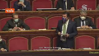 Salvini: "No italiani discriminati, non rubateci il Natale"