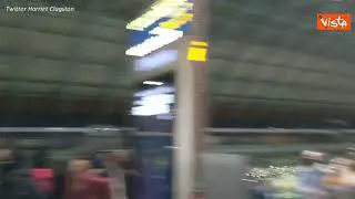 Migliaia in fuga da Londra dopo l'annuncio del lockdown