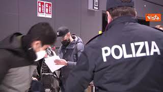 Il rientro degli italiani da Londra, ecco i controlli alla dogana e i test eseguiti