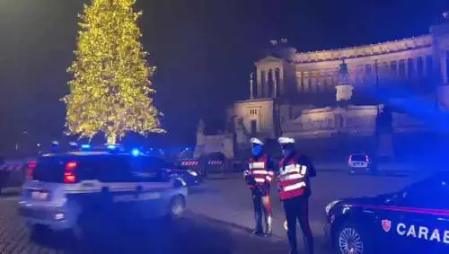 La notte di Capodanno: i controlli delle forze dell'ordine per le strade di Roma