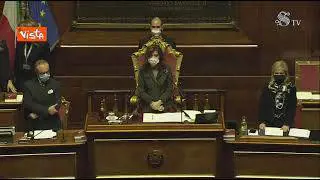Macaluso, un minuto di silenzio e applausi in Senato