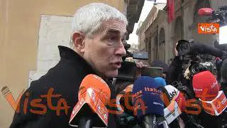 Casini: "Maggioranza relativa? Ci vuole il mago di Avellino"