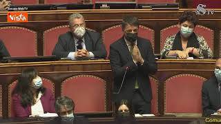 Renzi: “Conte alla terza maggioranza diversa. Non può cambiare le idee per tenere la poltrona”