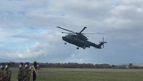 Un elicottero nella base aerea di Furbara