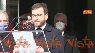 “È stato come un padre”. Il ministro Provenzano si commuove al funerale di Macaluso