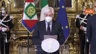 Conte si è dimesso, l'annuncio di Zampetti al Quirinale. Consultazioni da domani