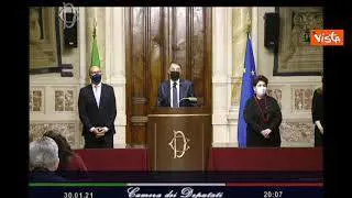 Renzi: "Lealtà significa dire le stesse cose in privato e in pubblico"