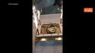 Torta con Mussolini alla festa di pensionamento, è bufera al IV Municipio di Napoli
