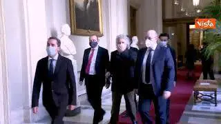 Consultazioni, M5s da Draghi. C'è anche Grillo
