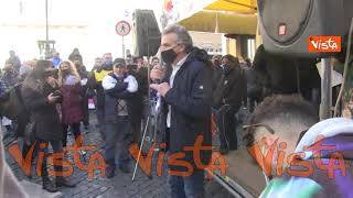 Ambulanti in piazza, “Paura che Draghi dia spazio a banche e multinazionali e si dimentichi di noi”