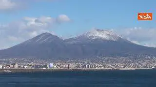 La bellezza della neve sul Vesuvio. Le immagini