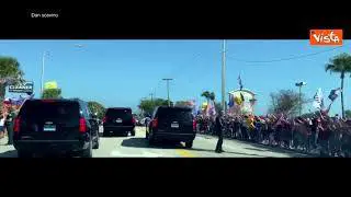 Trump passa in auto a Palm Beach per salutare i sostenitori che festeggiano assoluzione
