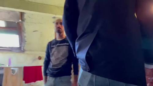 I "parrucchieri" dell'ex macello di viale Molise, tra miseria e illegalità