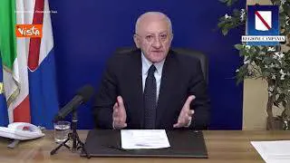 De Luca: “Si tolgono di mezzo le Primule? Peggio dei banchi a rotelle, 10 milioni buttati”