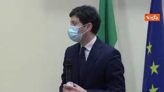 Covid, Speranza: "Prossime settimane non saranno facili. Accelerare campagna vaccinale"