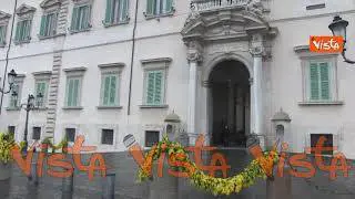 8 marzo, l’ingresso del Quirinale si riempie di mimose per la Festa della donna