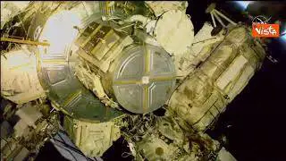 La passeggiata spaziale per le riparazioni fuori dalla stazione orbitante