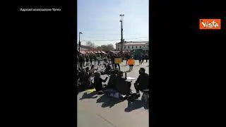 Prosegue la protesta contro le chiusure degli ambulanti di Torino