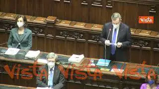 Draghi alla Camera: “Cominciamo a pianificare riaperture”. L’applauso dell’Aula