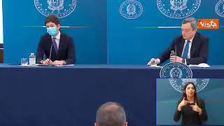 Obbligo vaccinazione personale sanitario, Speranza: "La norma è al nostro vaglio"