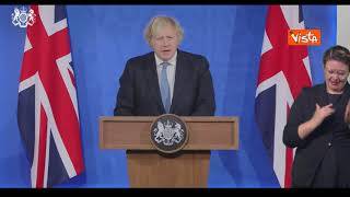 Il Regno Unito esce dal lockdown, Boris Johnson: “Da lunedì 12 anche io andrò al pub”