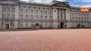 Morte Principe Filippo, le immagini da Buckingham Palace